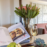 Baking - Guppy Huys Oceanfron Eco Villa - Xplorio™ Gansbaai