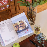 Cooking - Guppy Huys Oceanfron Eco Villa - Xplorio™ Gansbaai