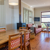 Open plan Dinng Room - Guppy Huys Oceanfron Eco Villa - Xplorio™ Gansbaai