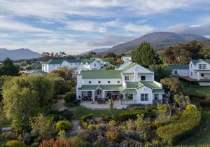 4 Bedroom Golf Estate House for Sale in Theewaterskloof