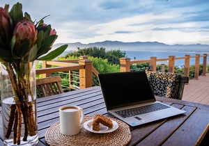Digital Nomads: Choose This Stunning Work View!