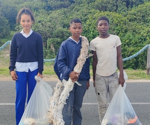 Earth Rangers Clean Kleinbaai Beach: Youth in Action