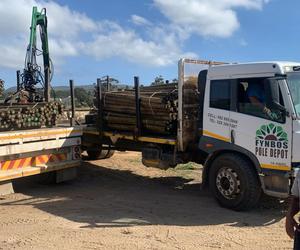 Vineyard Pole Delivery in Botrivier
