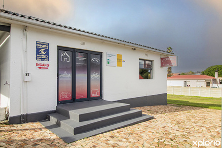gansbaai_professional_services_overstrand_makelaars_outside_view_1719235703