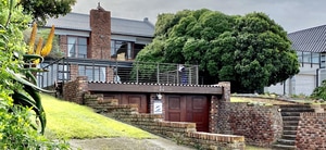 5 Bedroom House For Sale in Franskraal