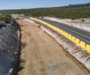 Road TR28/2, from Hermanus to Gansbaai