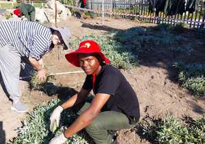 Grootbos Horticulture Students Beautify Gansbaai