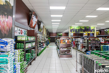 stanford_speciality_stores_overberg_agri_stanford_entrance_1721396541