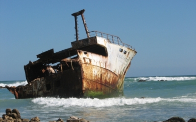 Shipwreck in Agulhas Shipwreck in Agulhas