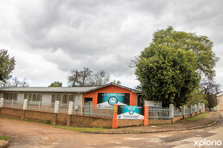 greyton_primary_school_lr_schmidt_mor_primary_school_outside_view_1723534341