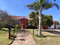4-Bedroom Coastal Home for Sale in Franskraal: R2,295,000