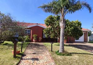 4-Bedroom Coastal Home for Sale in Franskraal: R2,295,000
