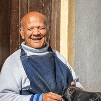 Gansbaai Cobler - Skoen Hospitaal