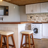 Entertainment Area - Whale Huys Oceanfront Eco Villa - Xplorio™ Gansbaai