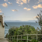 Exterior - Whale Huys Oceanfront Eco Villa - Xplorio™ Gansbaai