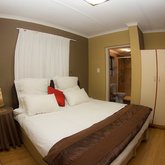 Bedroom 2 in Abalone Self Catering Cottage - Gansbaai