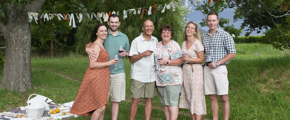 Betsie_Family_220401_0115_smaller_1728308322