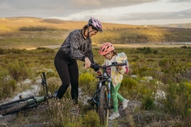 Embark on a Guided E-Bike Tour with Funbos Bikes!