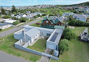 R3,995,000 | 3 Bedroom House For Sale in Agulhas