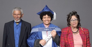 Doktorsgraad vir ‘Gansbaai-produk’ - Jolyn Phillips