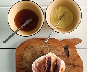 November 2024 Calendar and Booking Info