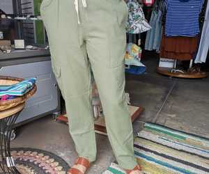 Comfy Cargo Pants and Sandals for the Ultimate Chill Look!