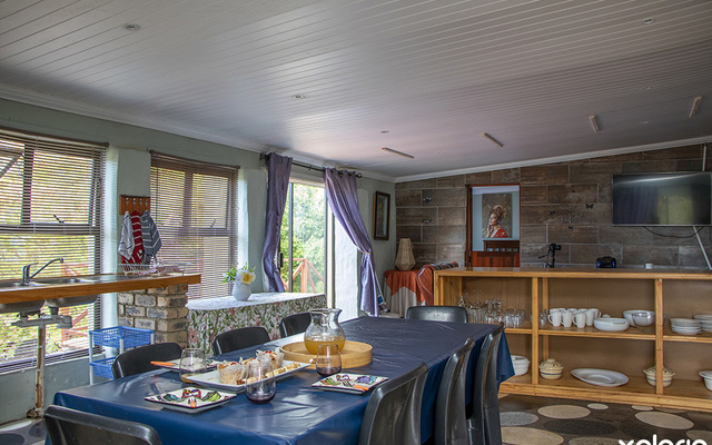 greyton_accommodation_alexander_accommodation_kitchen_dining_room_1682331542_1731918532