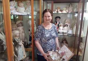 Porseleinpop ‘Koningin’