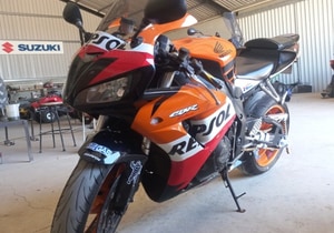 2006 Honda CBR1000RR Chain Replacement and Check-Up