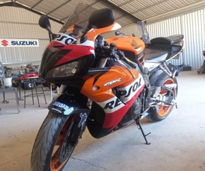 2006 Honda CBR1000RR Chain Replacement and Check-Up