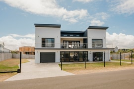Ocean View Getaway, Pearly Beach