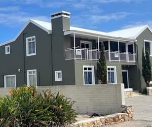 Savanna Shade with Top Paints in Hermanus