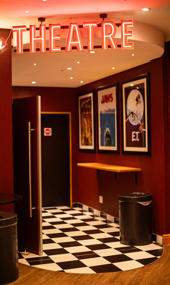 hermanus_cinema_road_house_cinema_image_09_1746453346