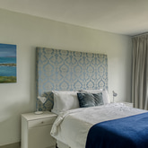 Stanford’s Cove Villa Bedroom (Villa 2) - Sea Rose Collection - Xplorio™ Gansbaai