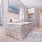 Stanford’s Cove Villa Bathroom (Villa 2) - Sea Rose Collection - Xplorio™ Gansbaai