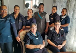 Ons Verpleegsters verdien 'n groot applous