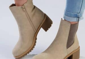 Stay Warm and Stylish This Winter!