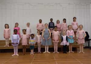 Kanadese Ballerina Inspireer Gansbaai Dansertjies