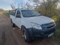 Business Update: Joyce Mtsha’s Team Gets a Second Vehicle