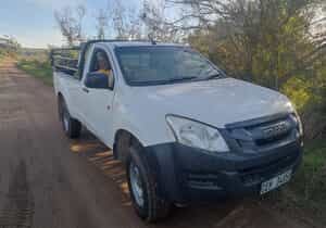 Business Update: Joyce Mtsha’s Team Gets a Second Vehicle