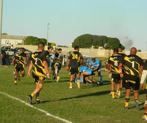 Reuse Oorwinning vir Black Leaves