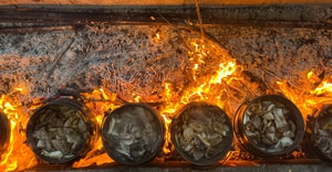 August 2025 Calendar and Booking Info