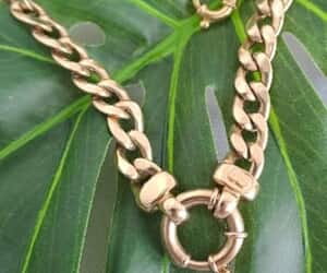 Elegant Gold Necklaces