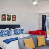 gansbaai_accommodation_amazing_grace_bb_dolphin_room_inside_view_1704887326_1755586561