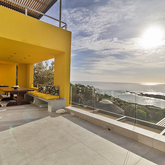 Living Room View - Crayfish Lodge Sea & Country Guest House - Xplorio™ Gansbaai