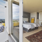 Panorama Room Right - Crayfish Lodge Sea & Country Guest House - Xplorio™ Gansbaai