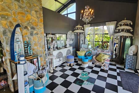 Koekeloer Gift Shop display at murasie