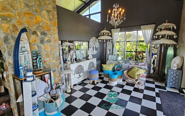 Koekeloer Gift Shop display at murasie