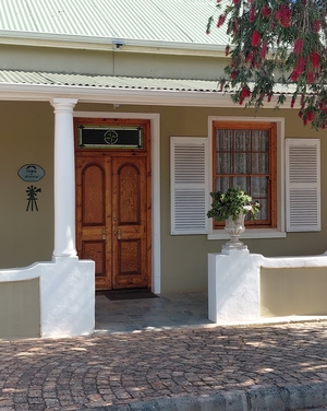 Town_and_Country_Front_View_1_Copy_1764166791