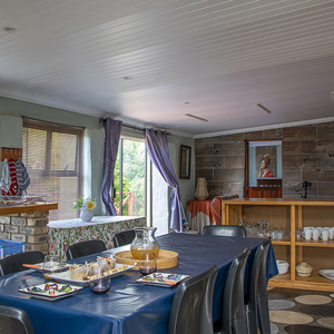 greyton_accommodation_alexander_accommodation_kitchen_dining_room_1682331542_1764657676
